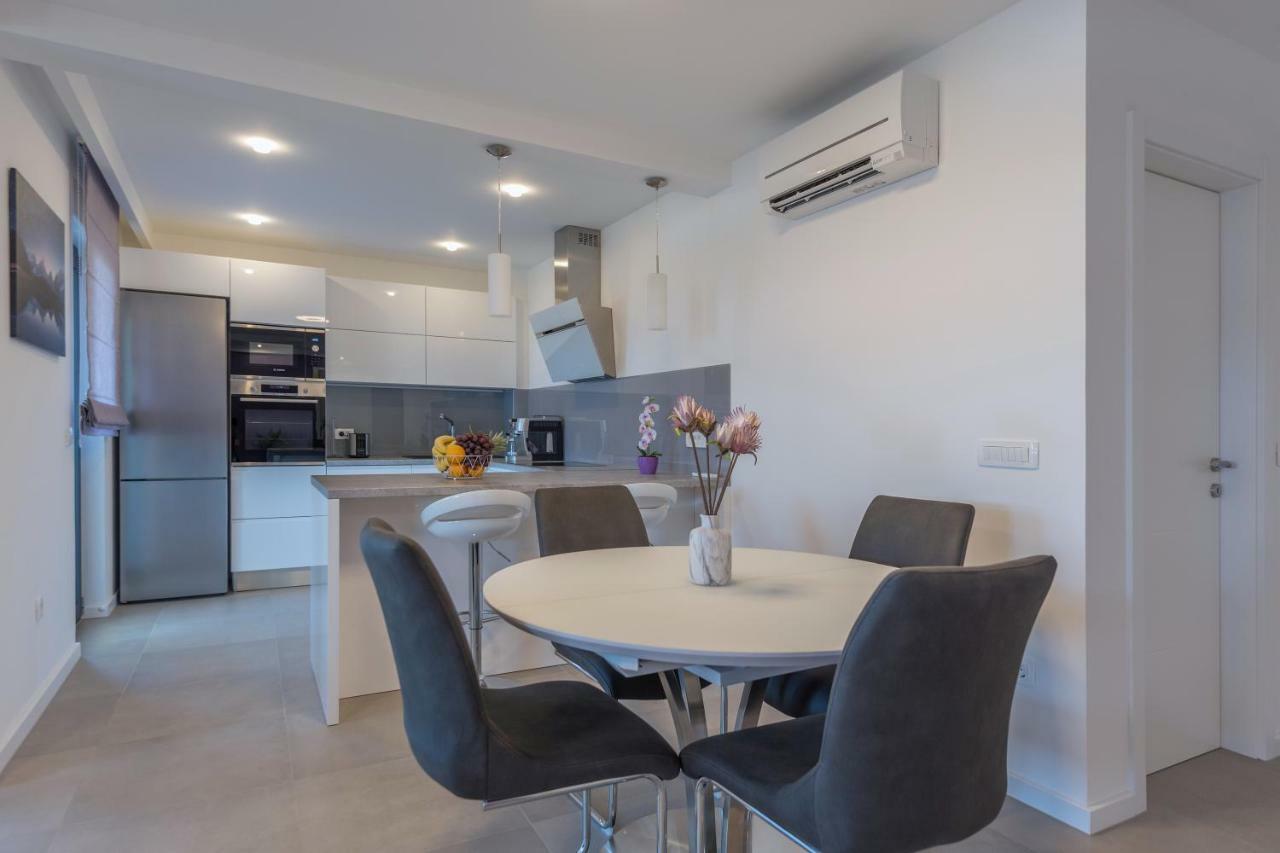 Villa Vid Apartments - Makarska Exklusiv Екстер'єр фото